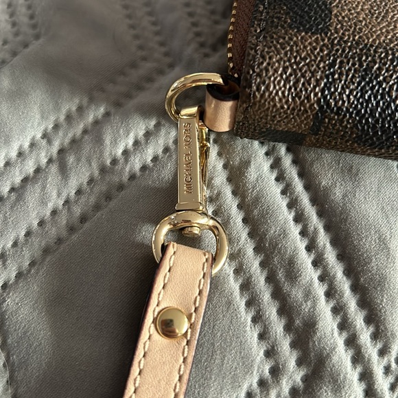 Michael Kors Checkerboard Wallet in black brown and gold hardware - Picture 7 of 10